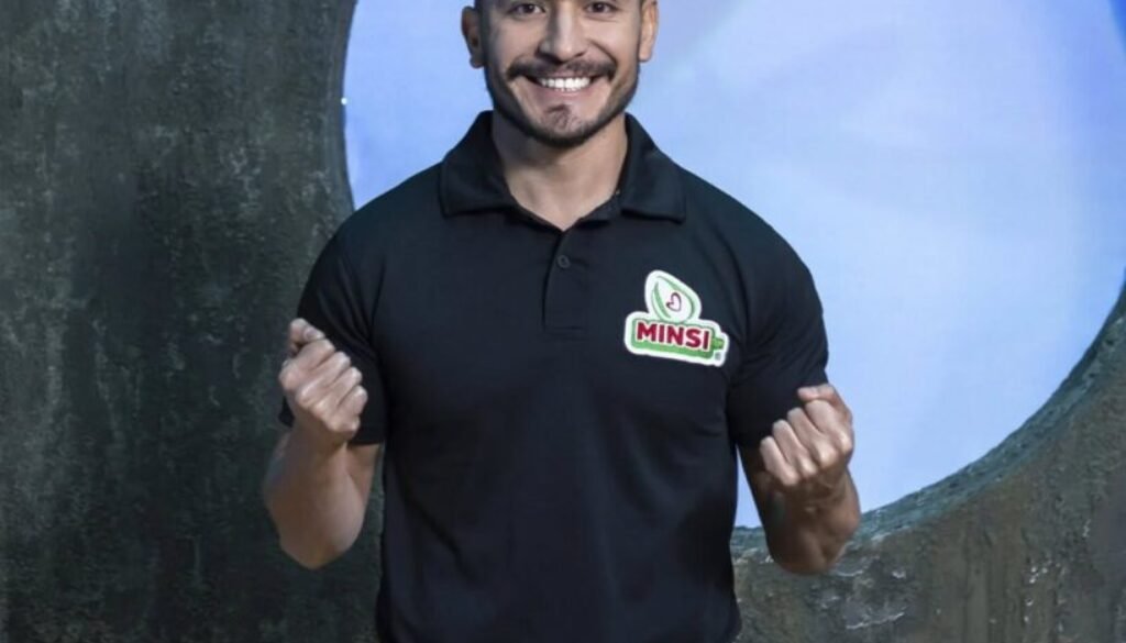 salsa-minsi-en-shark-tank-méxico Sebastián Mincitar presentando Salsa Minsi en Shark Tank México.