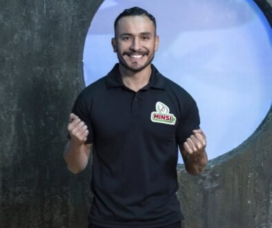 salsa-minsi-en-shark-tank-méxico Sebastián Mincitar presentando Salsa Minsi en Shark Tank México.
