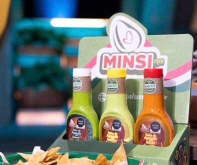 salsa-minsi-shark-tank-méxico Botellas de Salsa Minsi mostradas en Shark Tank México, la salsa con más aguacate de México